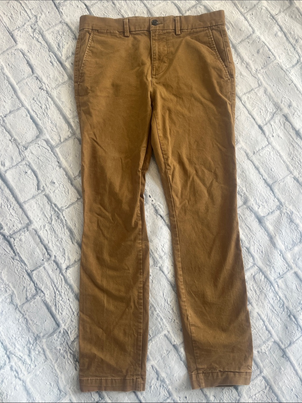 GAP Men's Tan Straight-Leg Chinos